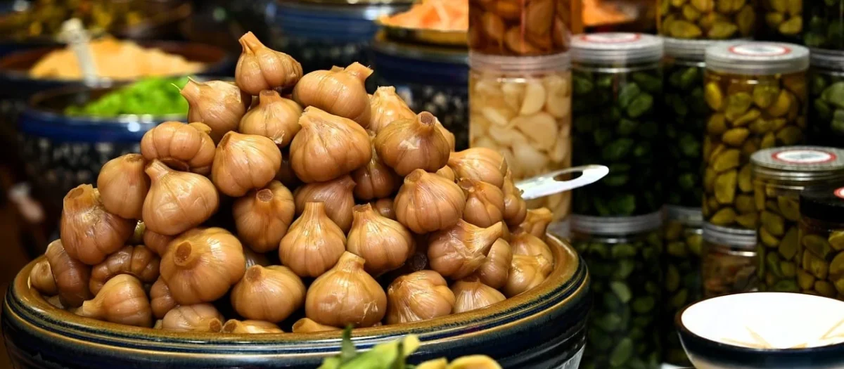 Expanding Palates: Exploring Tastes Around the World