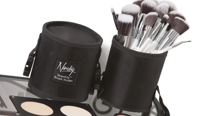 Exploring the World of Makeup Cosmetics: Tips and Tricks for a Flawless Look