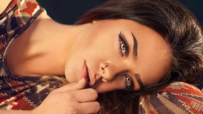 The Ultimate Guide to Achieving the Perfect Winged Eyeliner