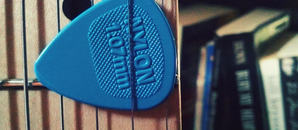 The Ultimate Guide to Guitar Picks