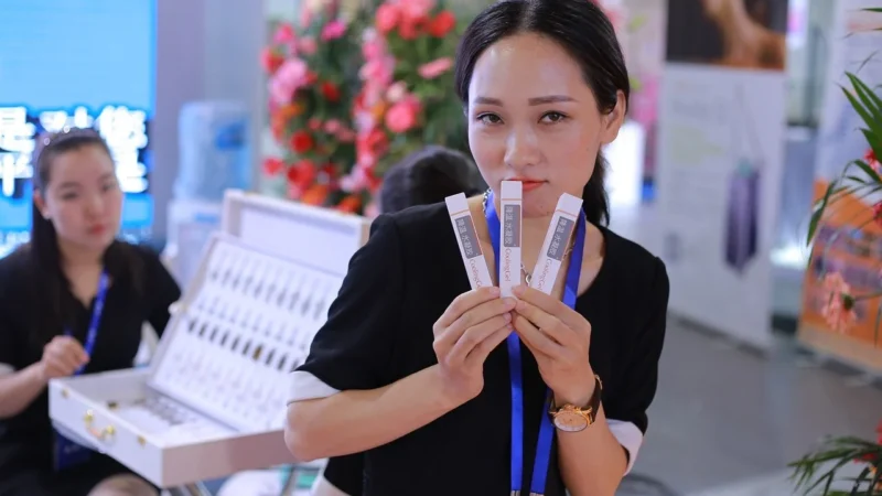 Top Maybelline Wholesale Distributors in the UK